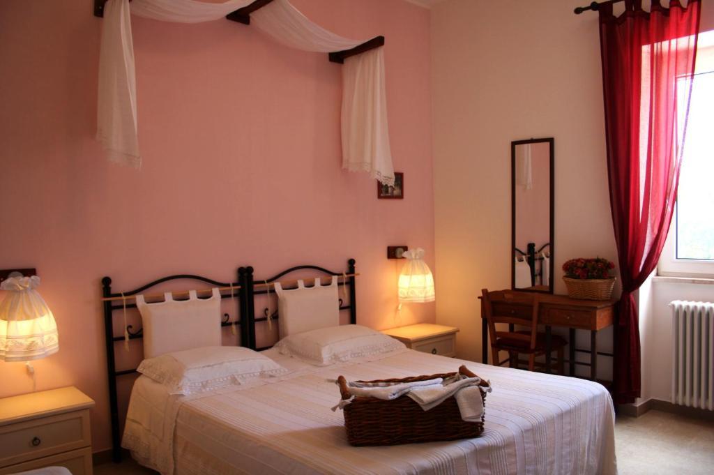 La Cascata Bed and Breakfast Νότσι